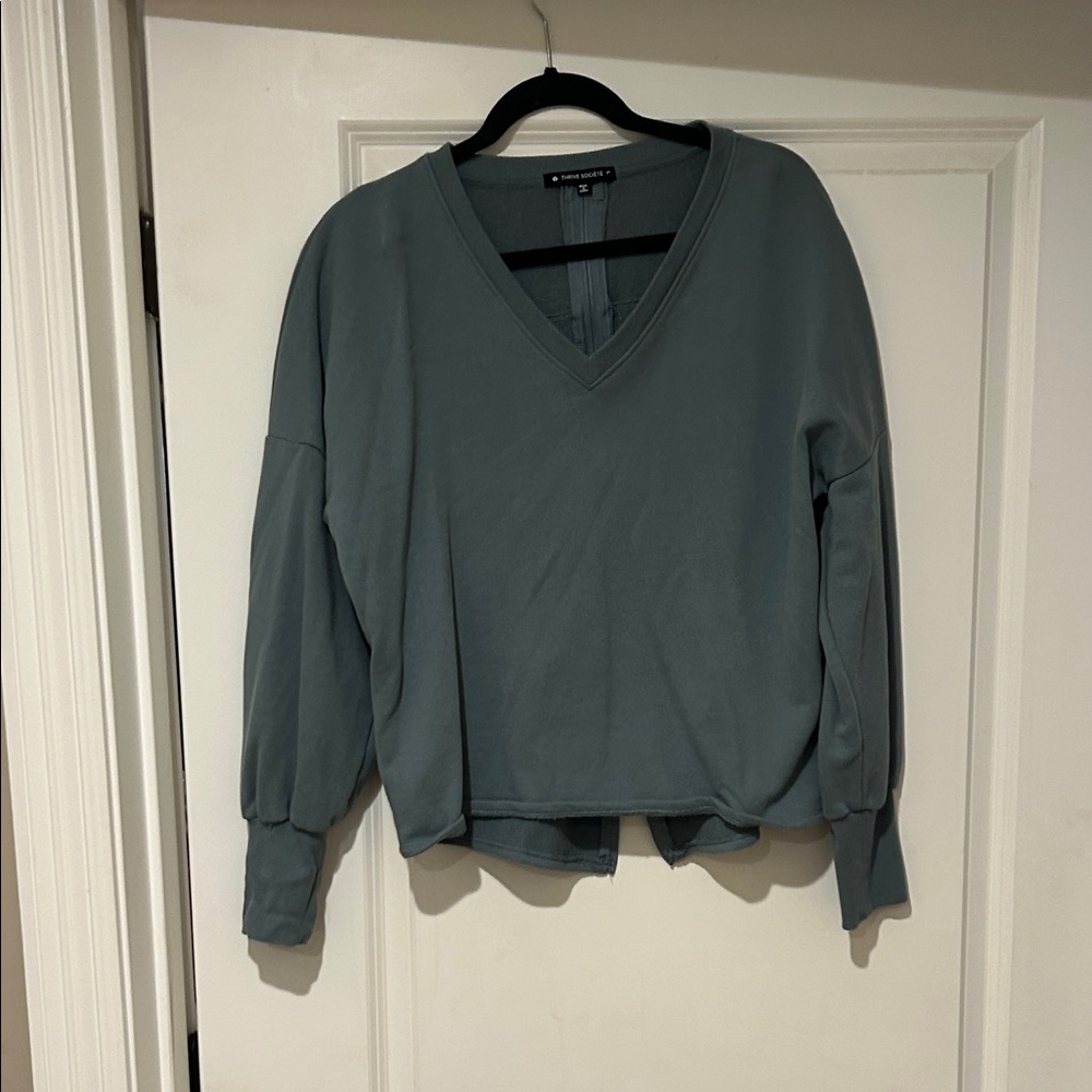 Casual V-Neck Sweatshirt in Slate Gray